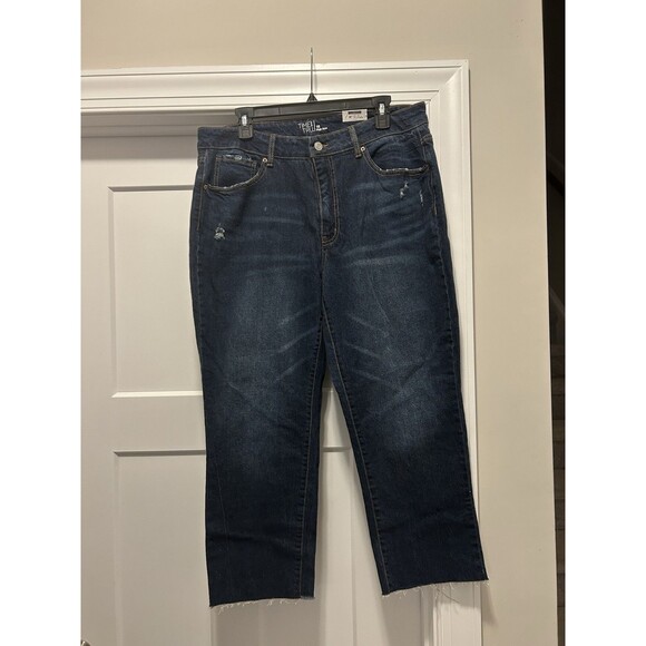 Time and Tru Straight Crop Jean Womens Sz 16 Distressed High Rise Dark Wash NWT - Picture 1 of 7